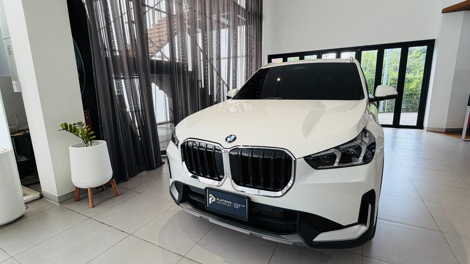 BMW X1 sDrive18i มือสอง