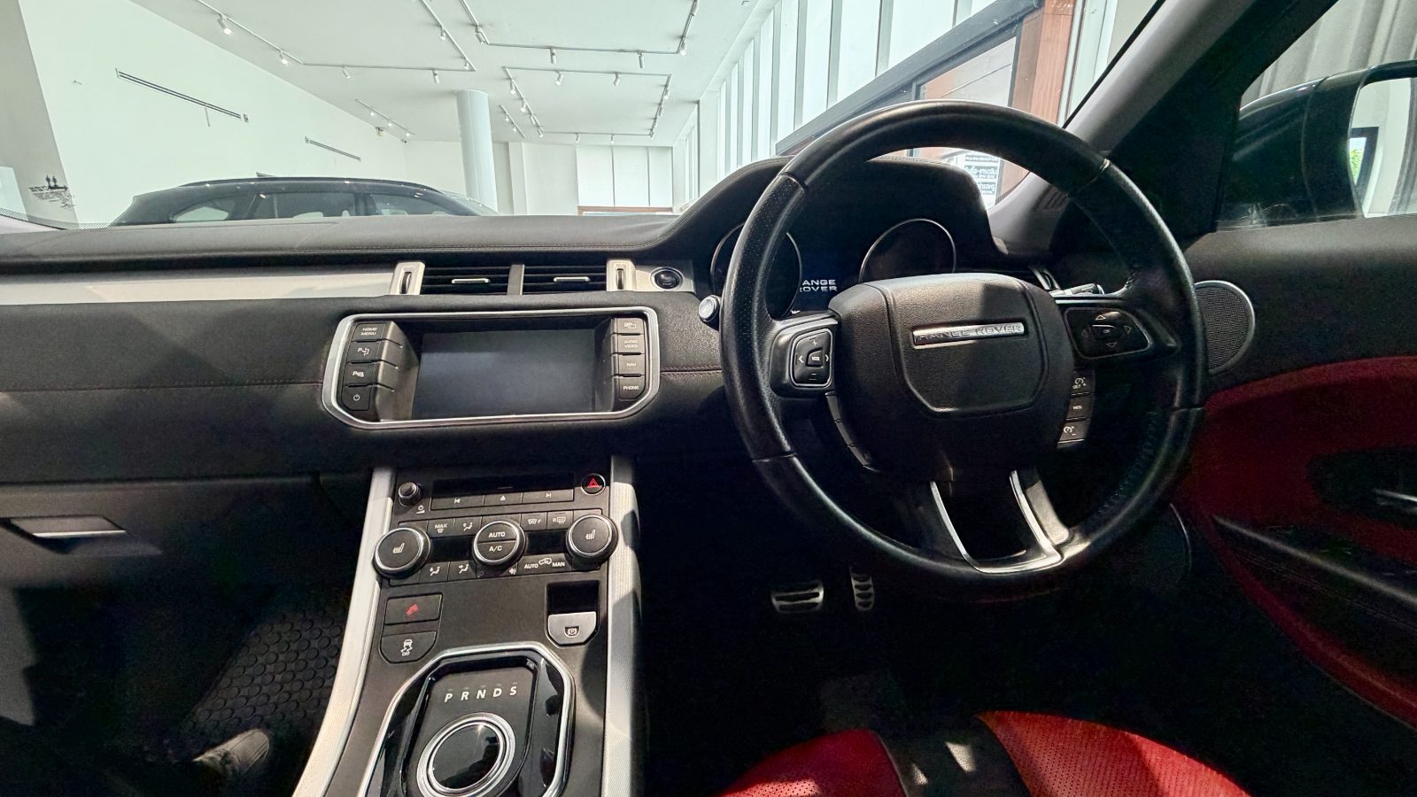 Land Rover Range Rover EVOQUE 2.2 SD4 มือสอง