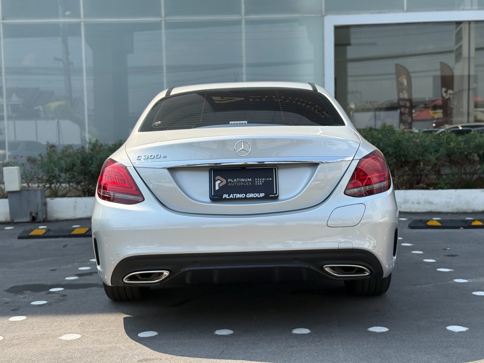 Mercedes-Benz C 300 e มือสอง