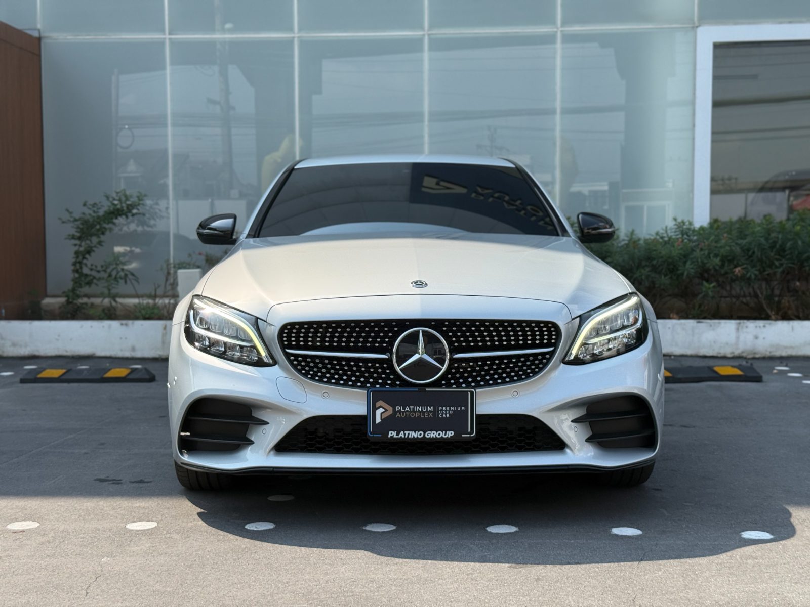 Mercedes-Benz C 300 e มือสอง