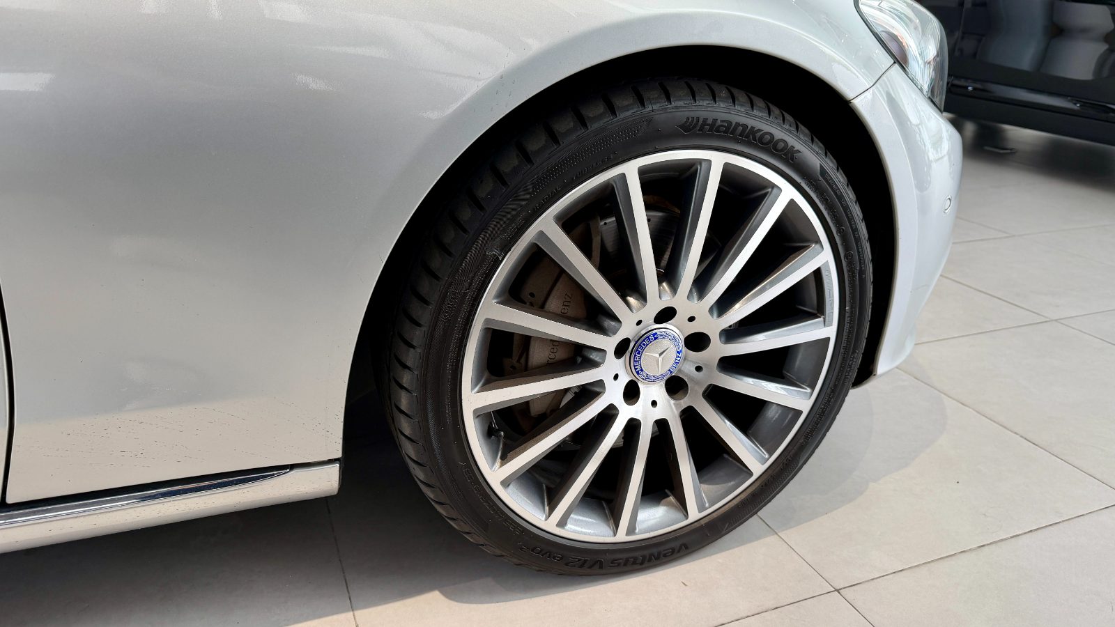 Mercedes-Benz C350e มือสอง