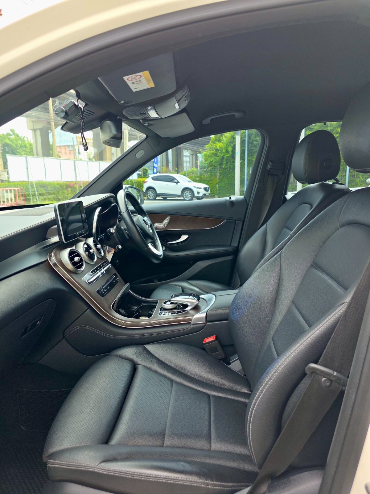 Mercedes-Benz GLC 220d 4MATIC มือสอง