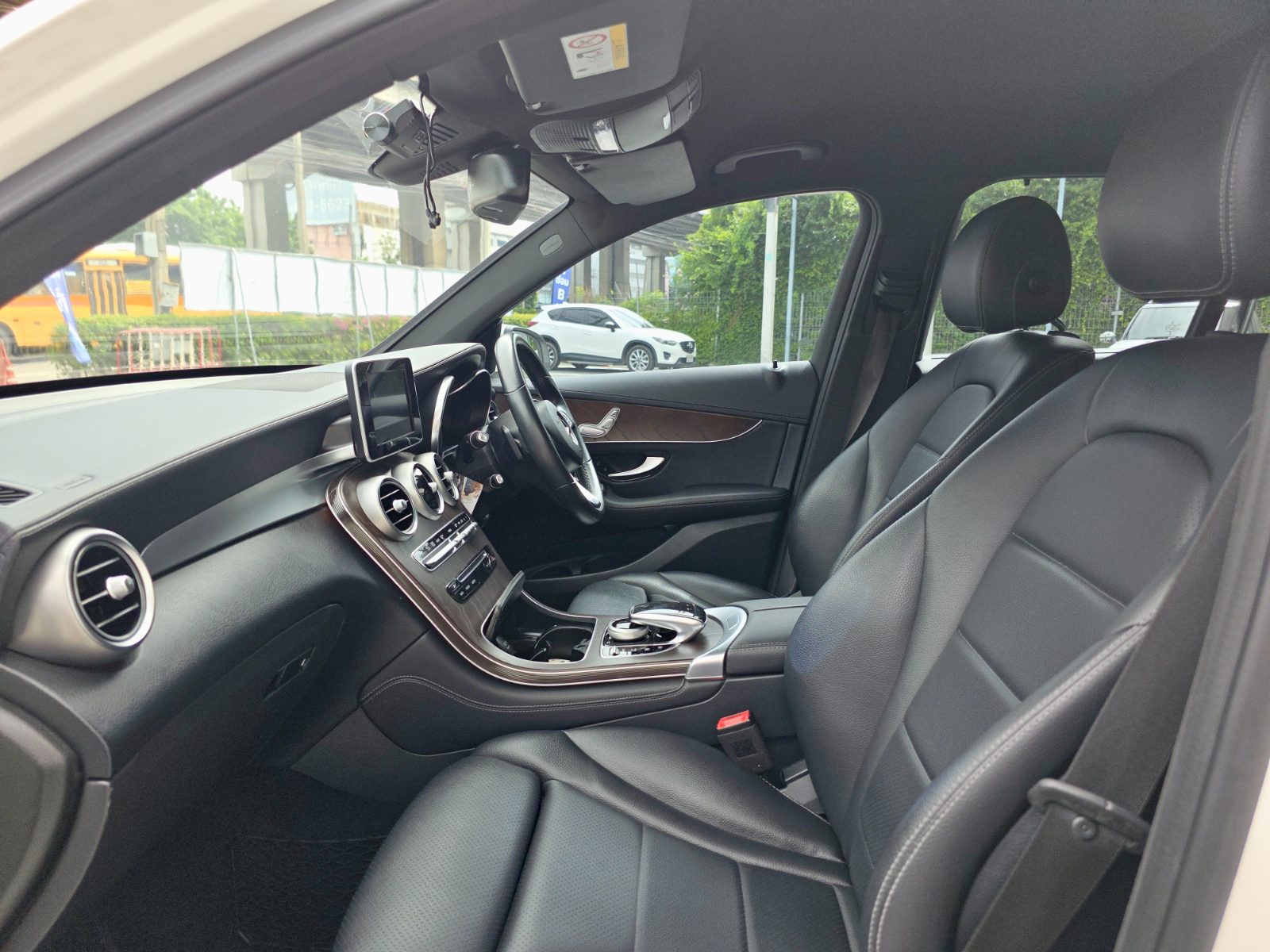 Mercedes-Benz GLC 220d 4MATIC มือสอง