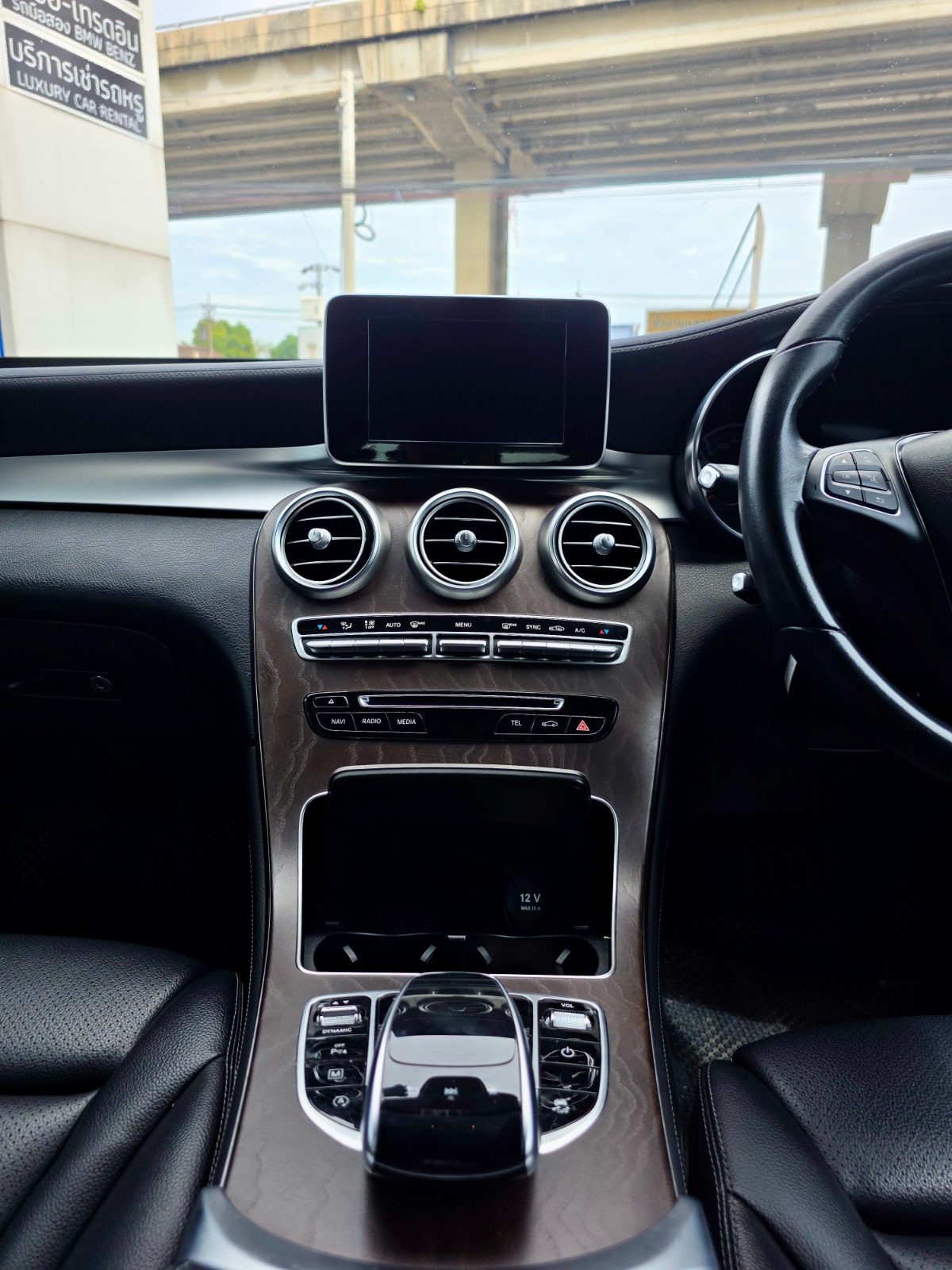 Mercedes-Benz GLC 220d 4MATIC มือสอง