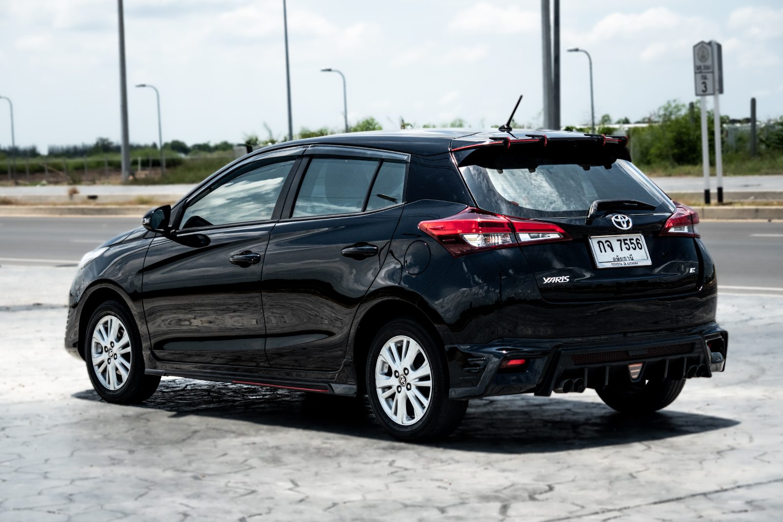 Toyota Yaris 1.2 e Sport มือสอง